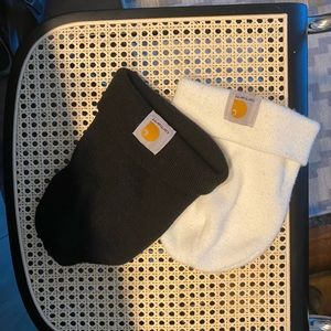 Carhartt Accessories - Carhartt beanies (black & white pair) Carhartt Accessories - Carhartt beanies (black & white pair)
